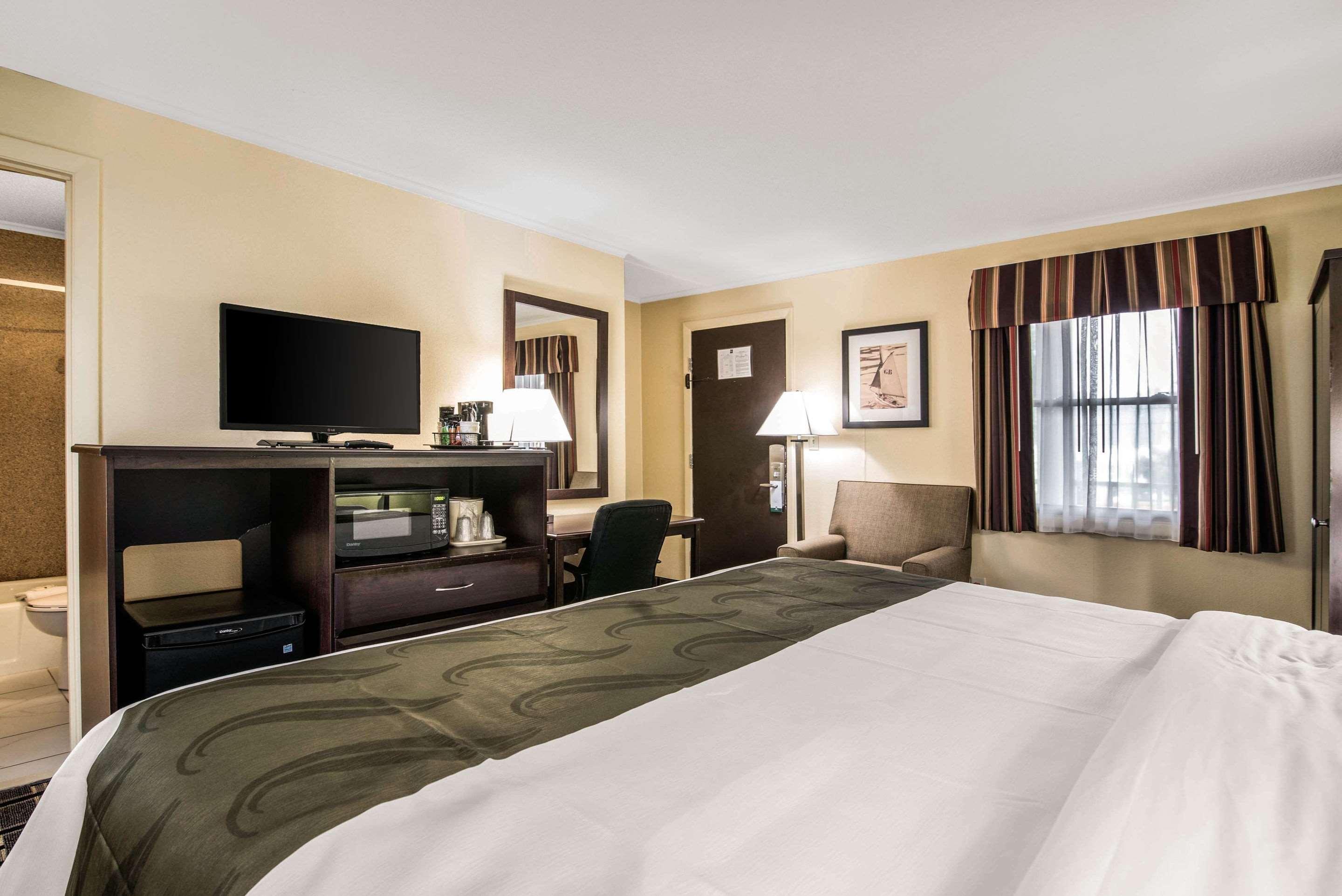 Quality Inn Barre-Montpelier Exterior photo