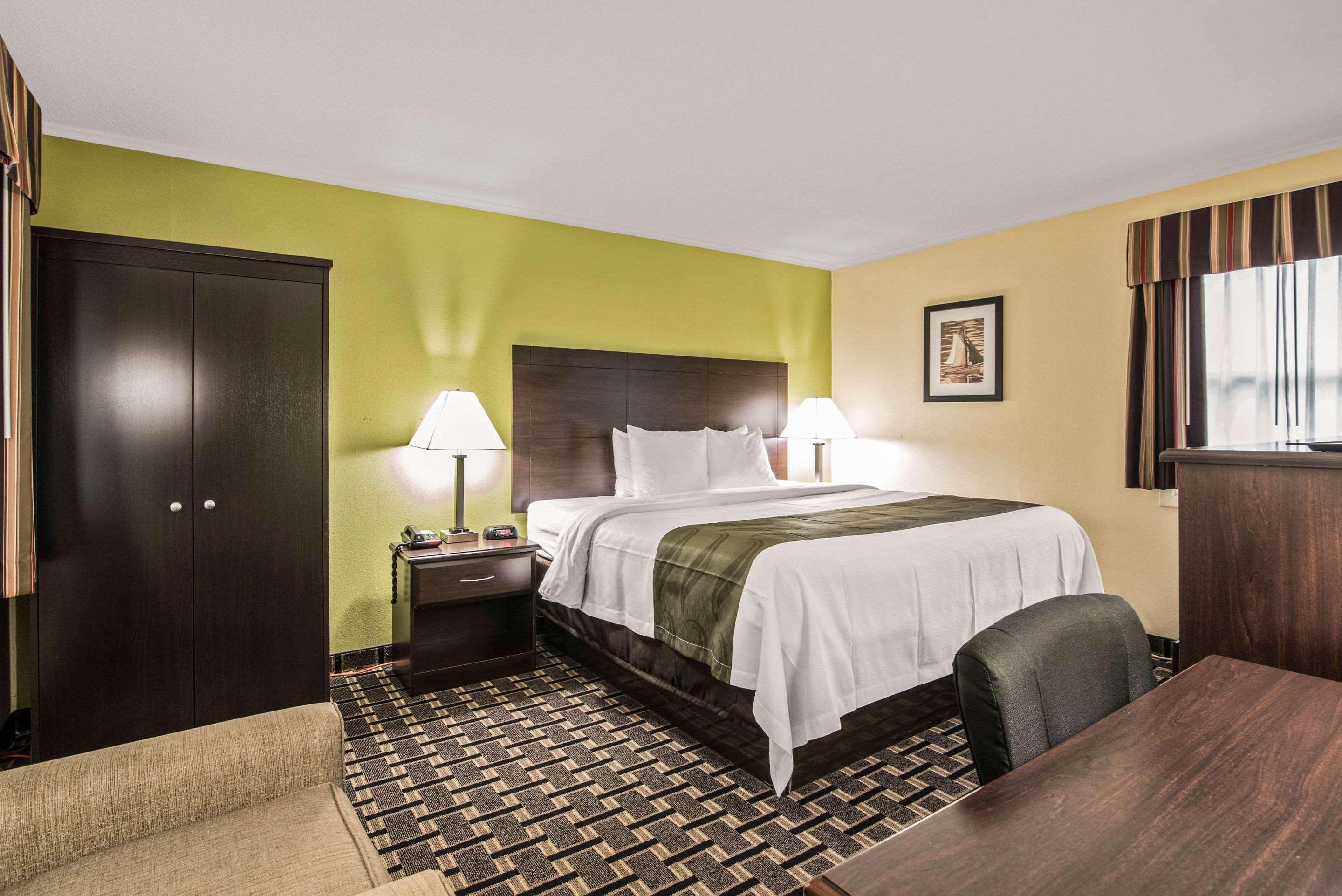 Quality Inn Barre-Montpelier Exterior photo