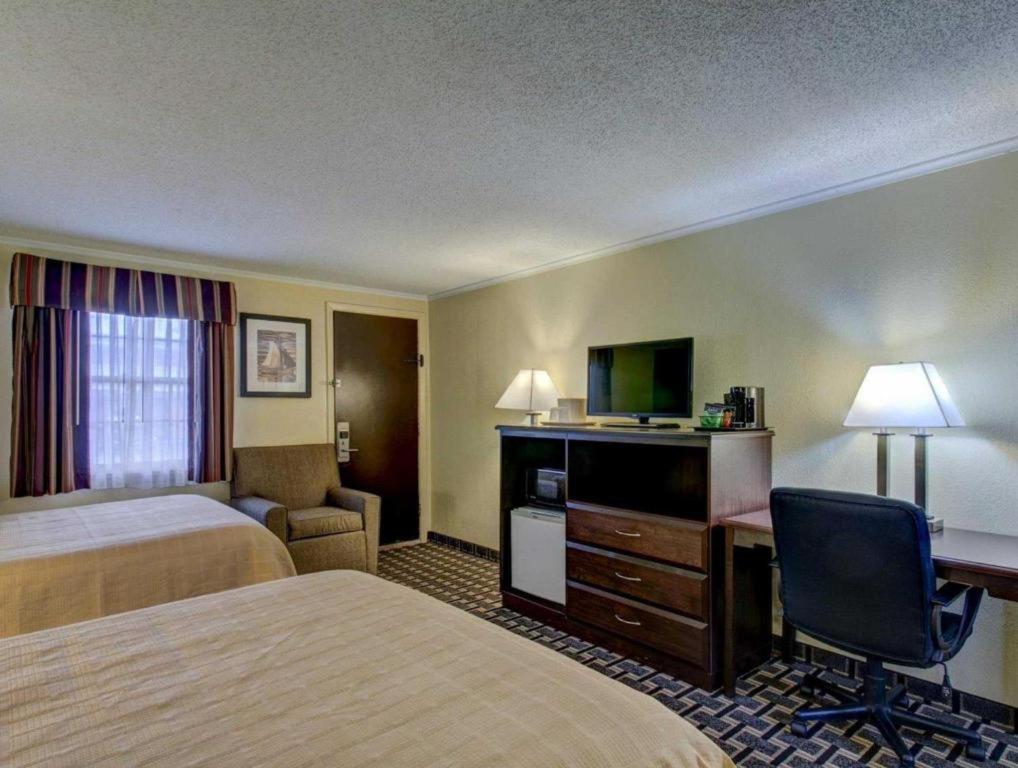 Quality Inn Barre-Montpelier Exterior photo