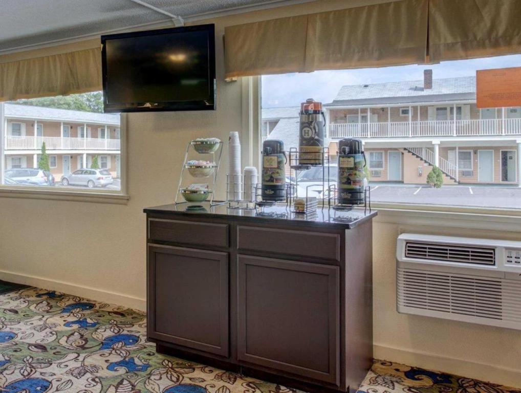 Quality Inn Barre-Montpelier Exterior photo