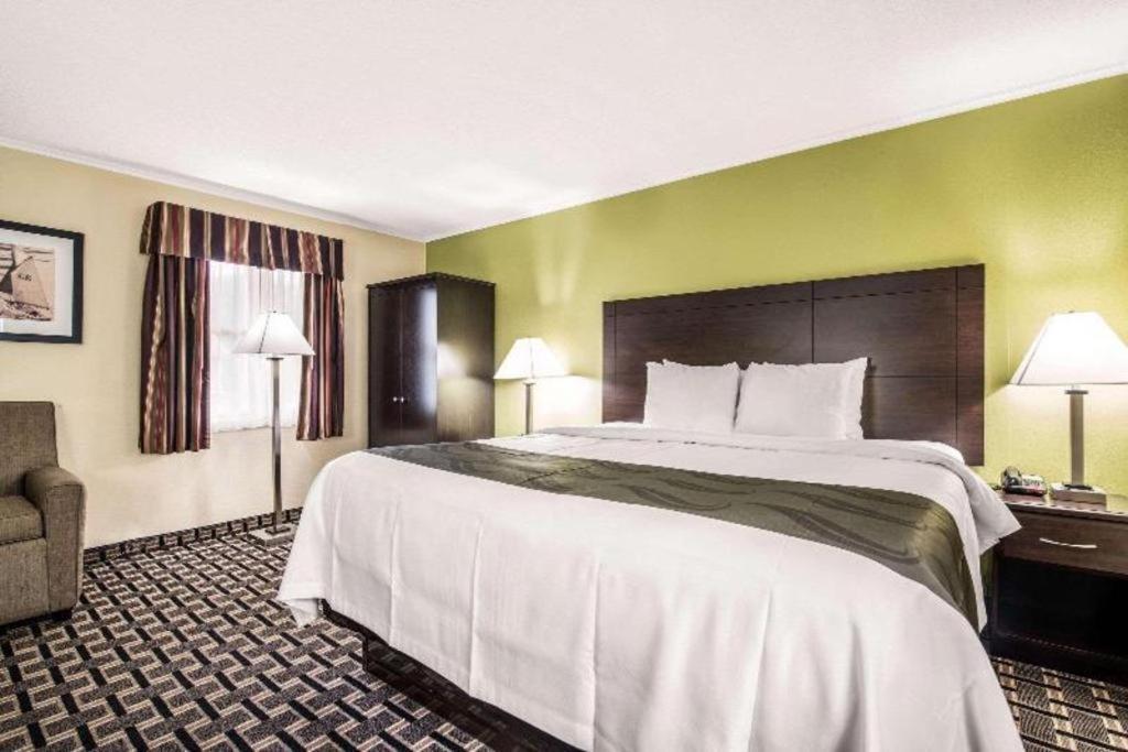 Quality Inn Barre-Montpelier Exterior photo