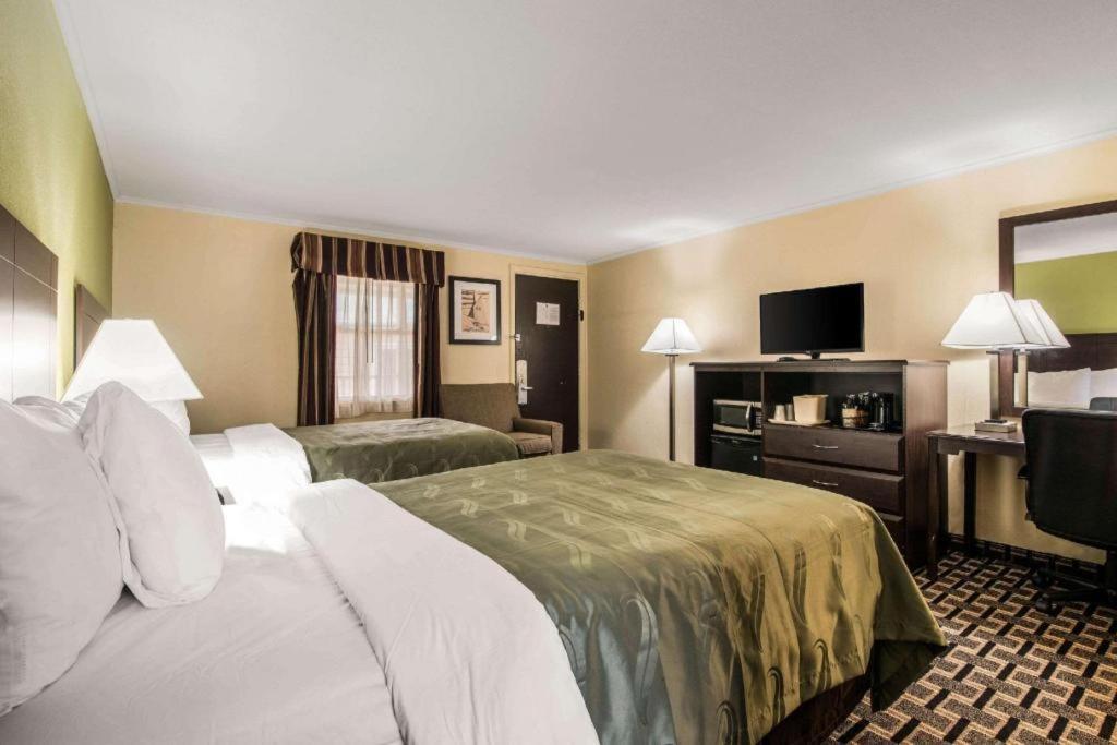 Quality Inn Barre-Montpelier Exterior photo