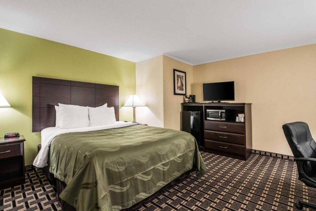Quality Inn Barre-Montpelier Exterior photo