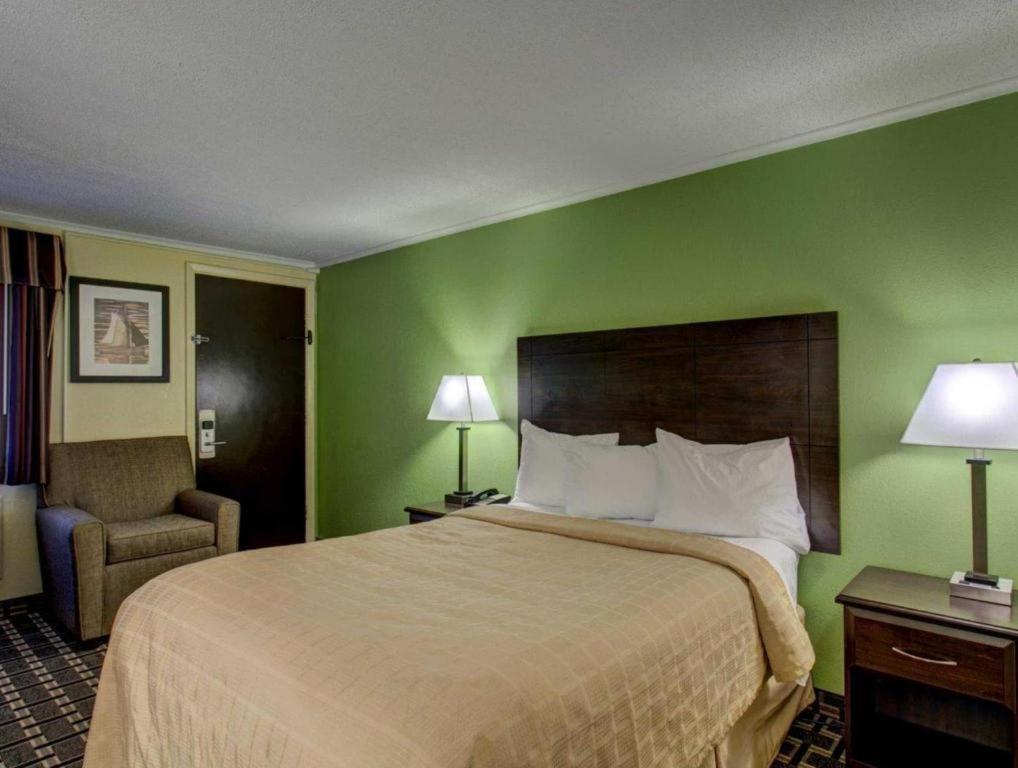 Quality Inn Barre-Montpelier Exterior photo