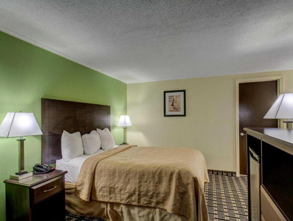 Quality Inn Barre-Montpelier Exterior photo